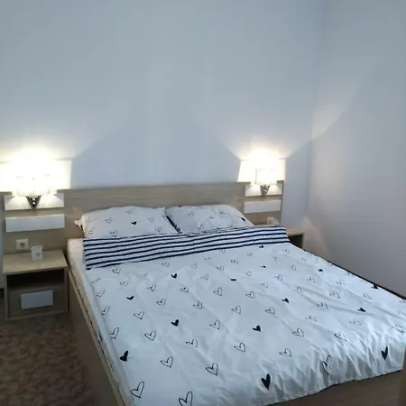 Tarsis 2 Delux Апартамент